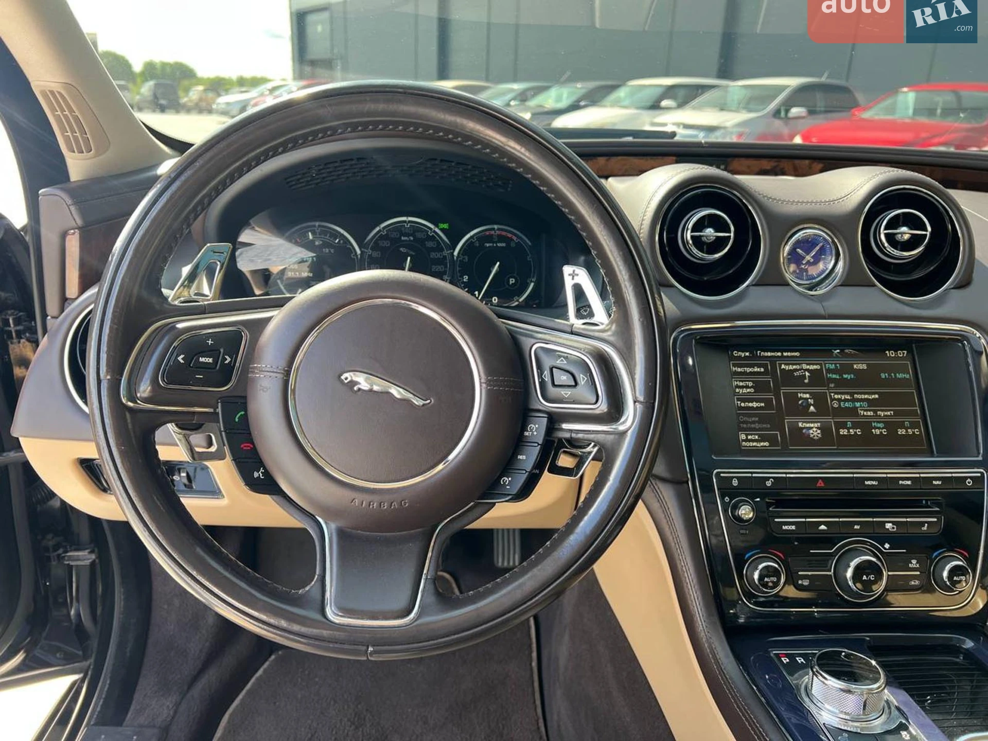2012 Jaguar XJ - мініатюра 24