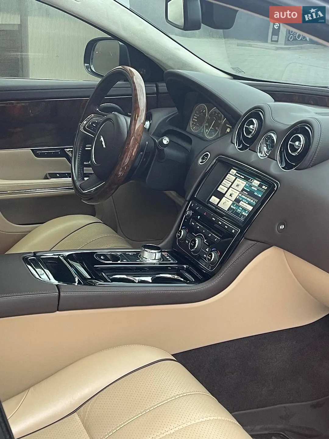 2015 Jaguar XJ - мініатюра 6