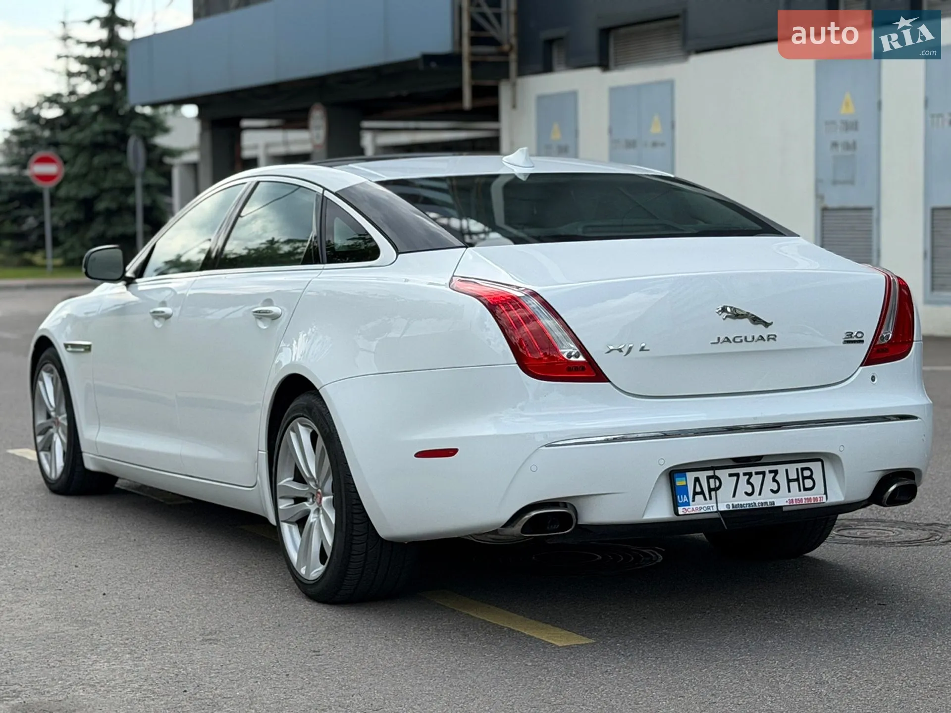 2014 Jaguar XJ - мініатюра 6