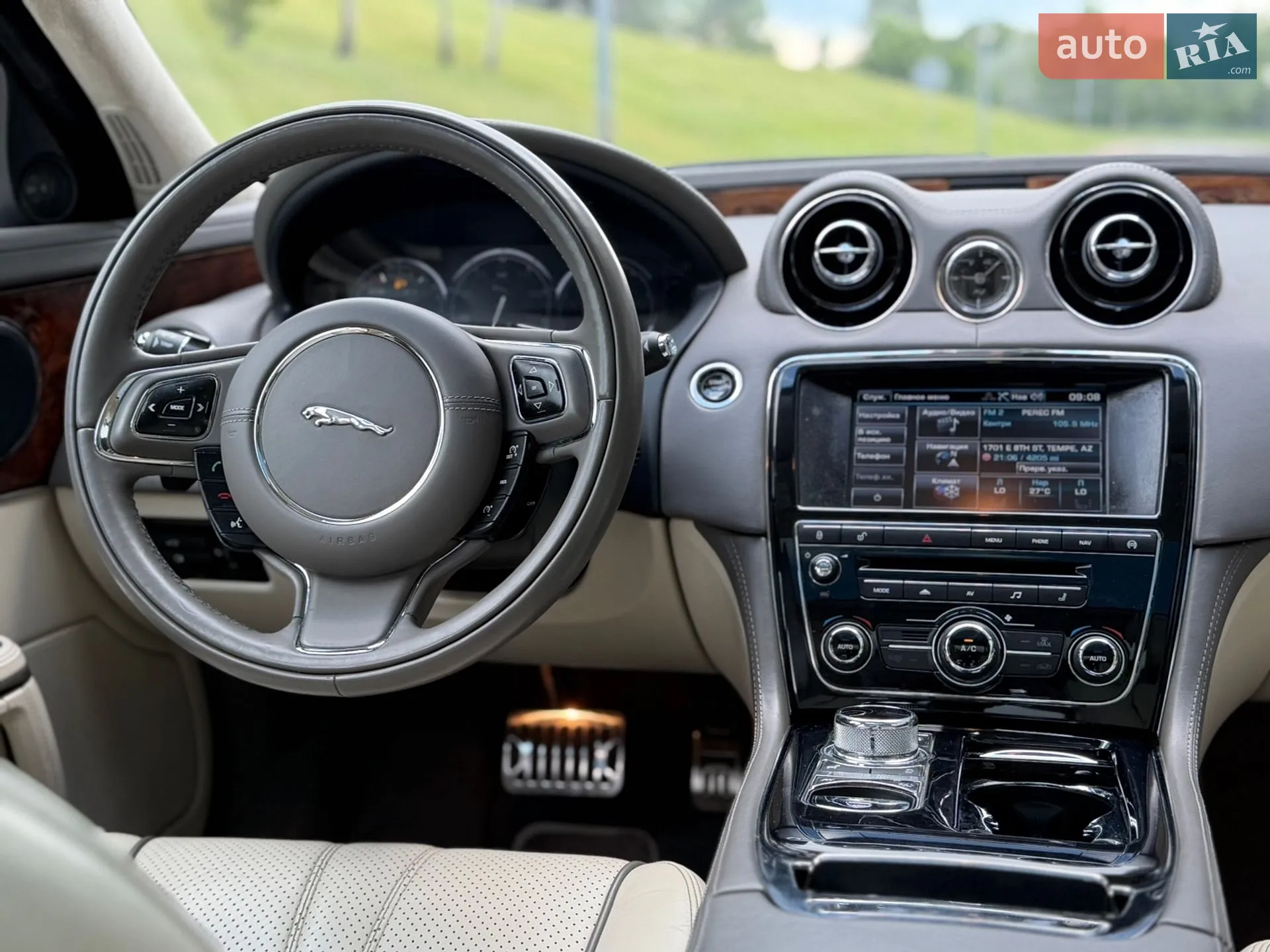 2014 Jaguar XJ - мініатюра 21