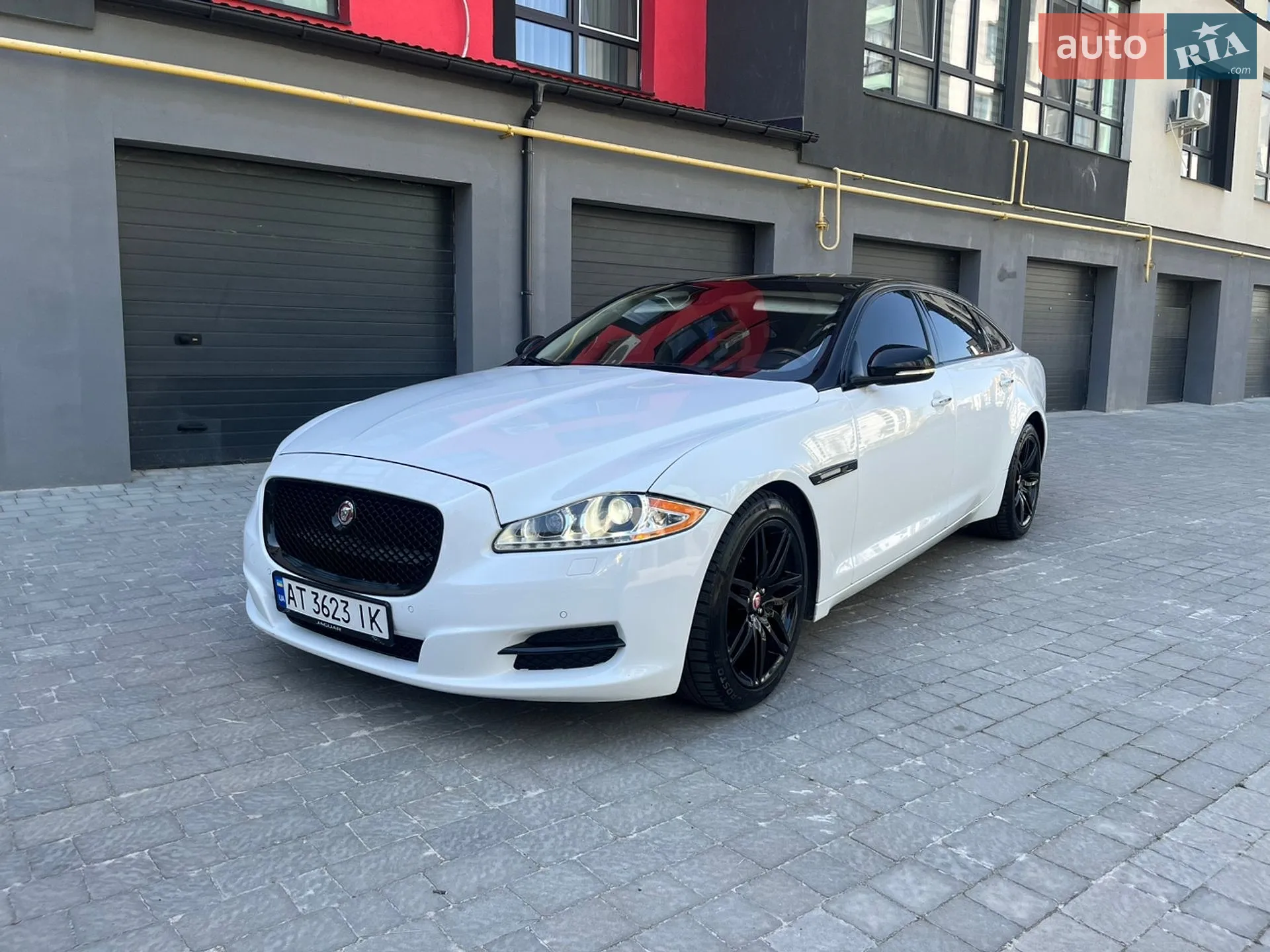 2014 Jaguar XJ - мініатюра 32