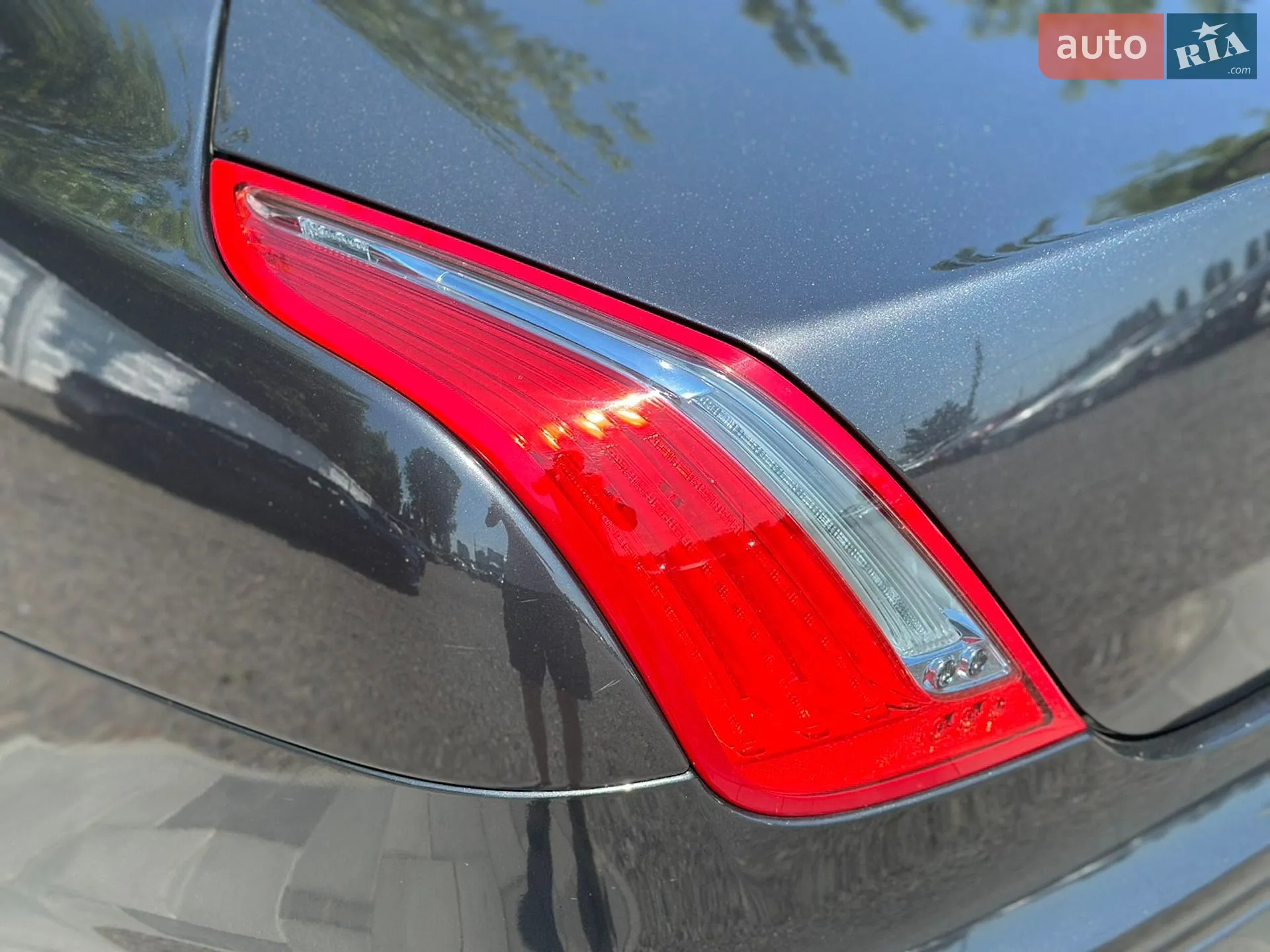 2013 Jaguar XJ - мініатюра 8