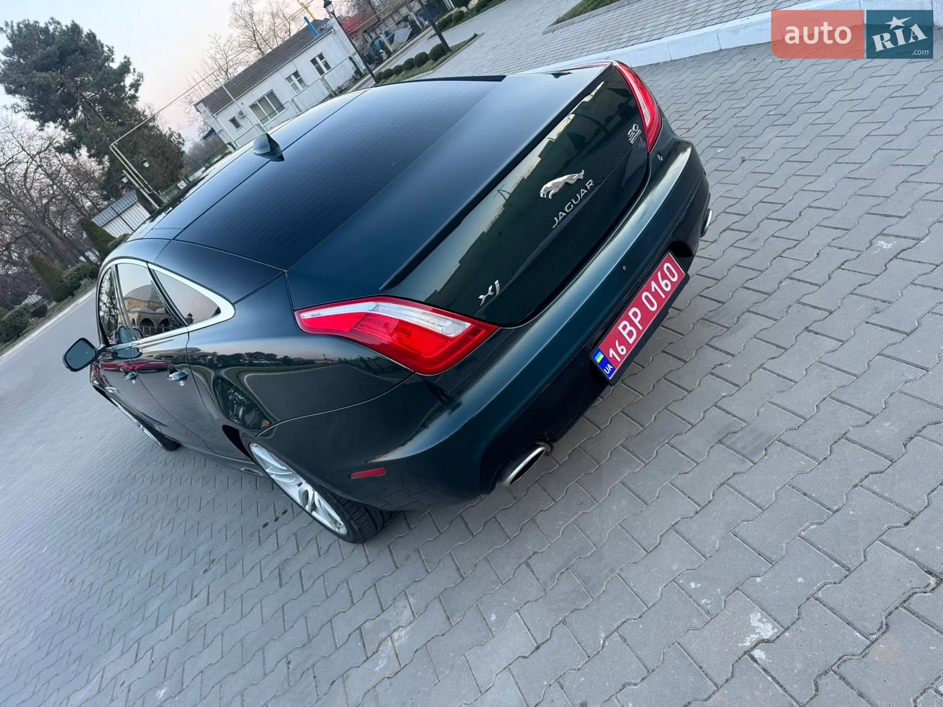 2017 Jaguar XJ - мініатюра 4