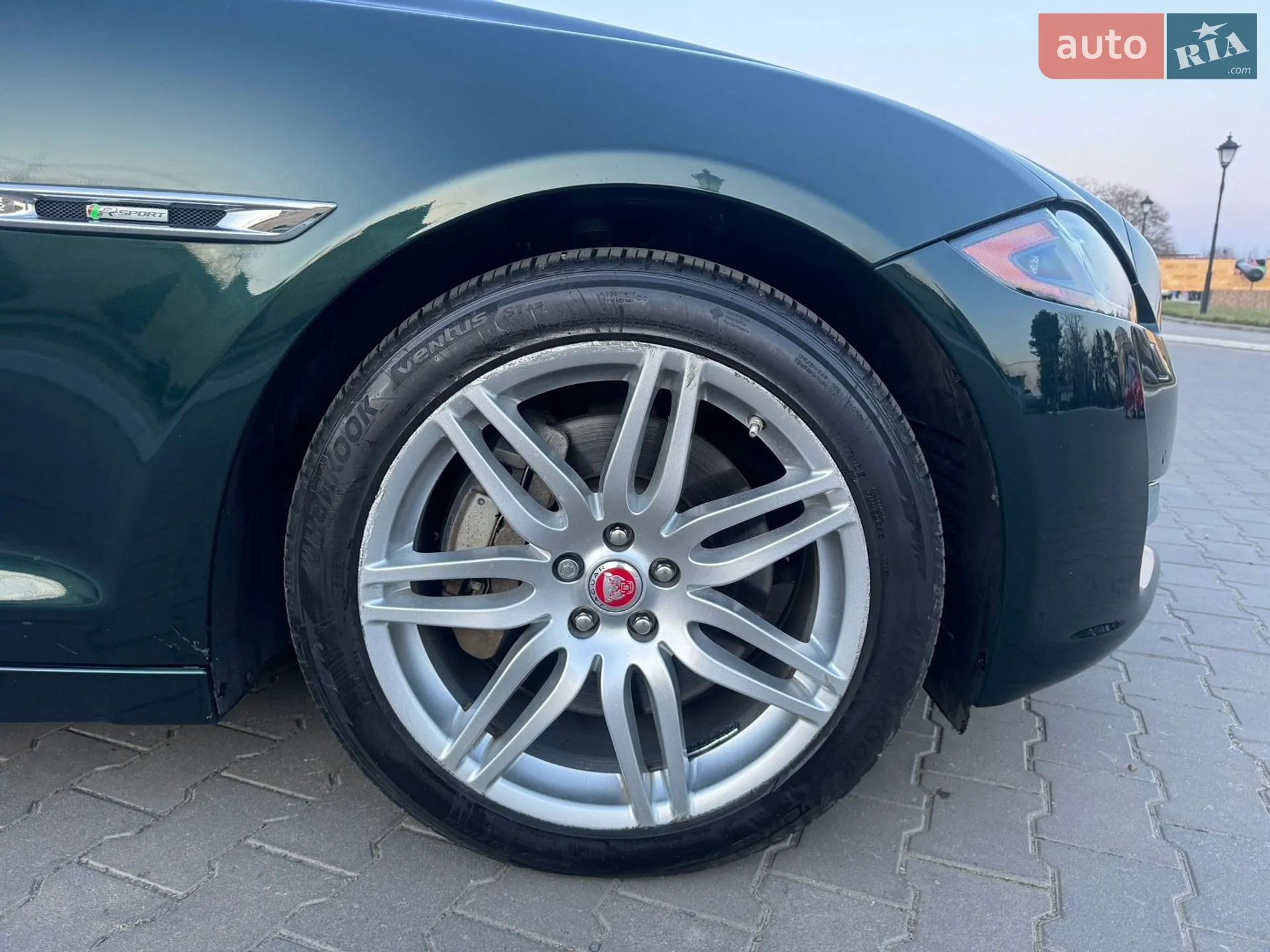 2017 Jaguar XJ - мініатюра 10