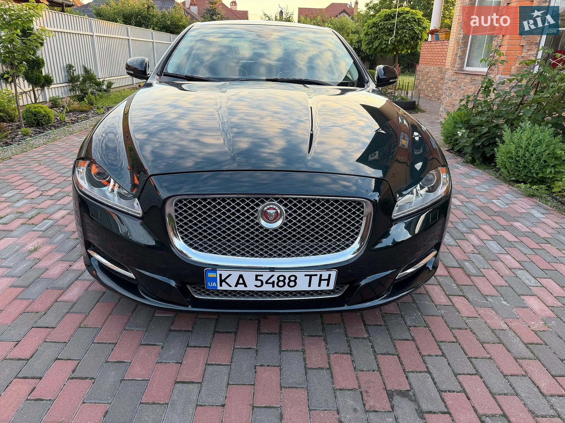 2015 Jaguar XJ - мініатюра 10