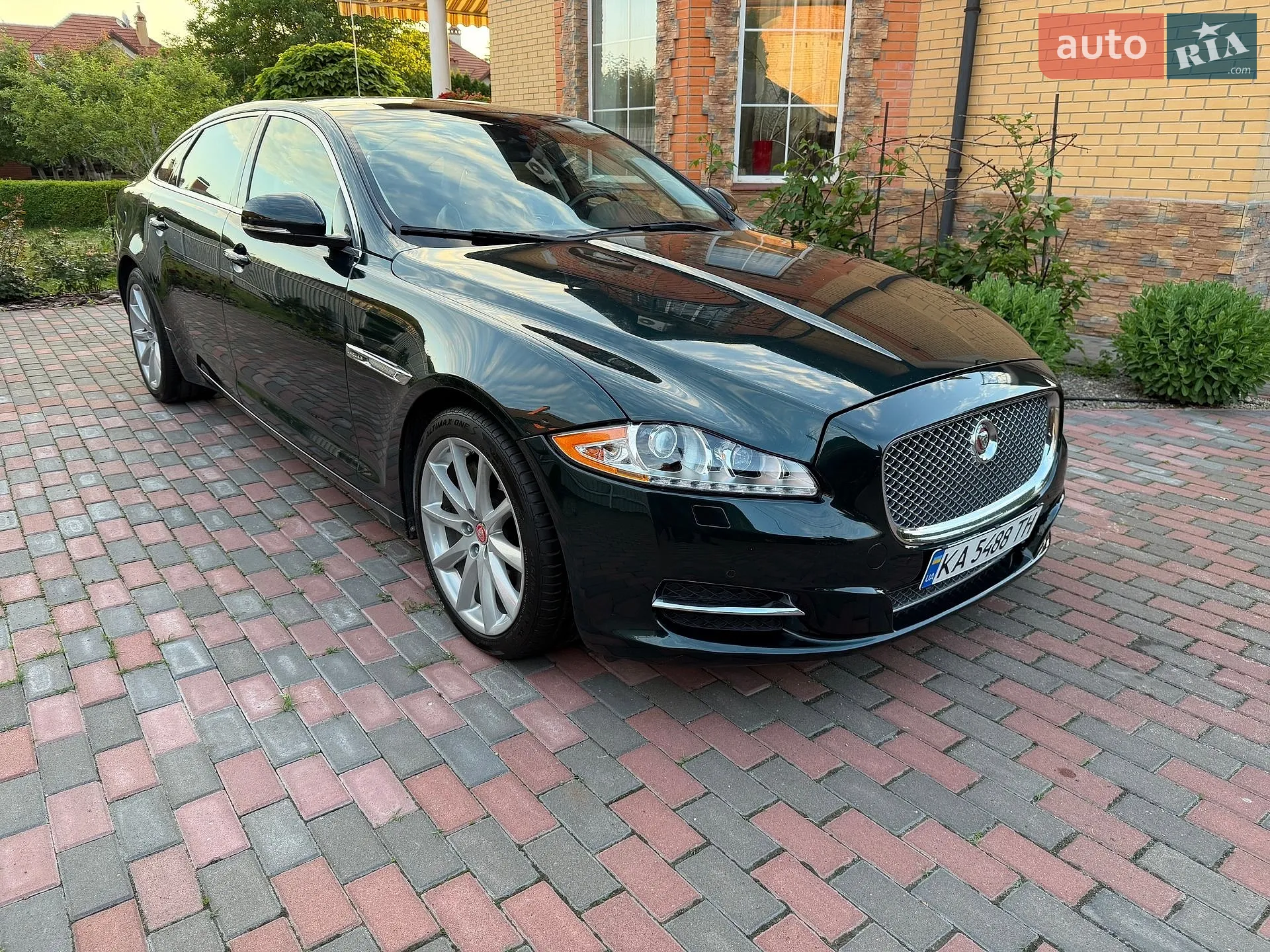 2015 Jaguar XJ - мініатюра 12