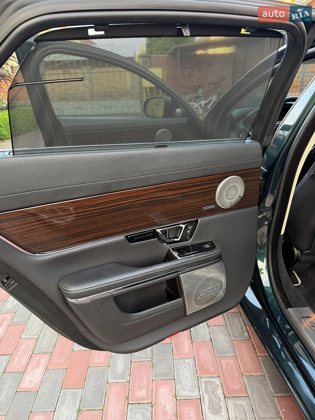 2015 Jaguar XJ - мініатюра 18