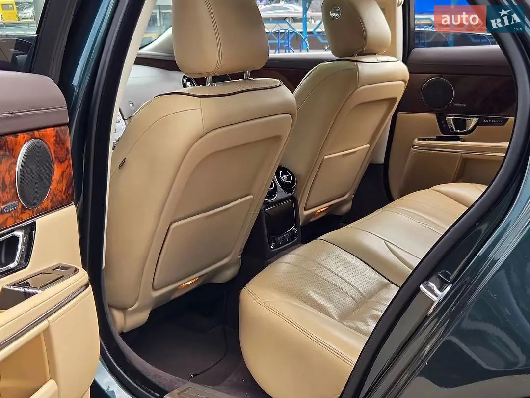 2016 Jaguar XJ - мініатюра 17