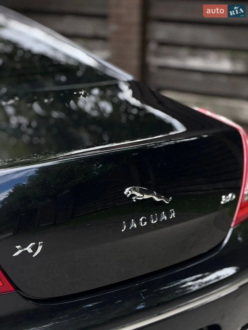 2012 Jaguar XJ - мініатюра 32