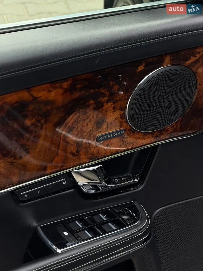 2012 Jaguar XJ - мініатюра 38