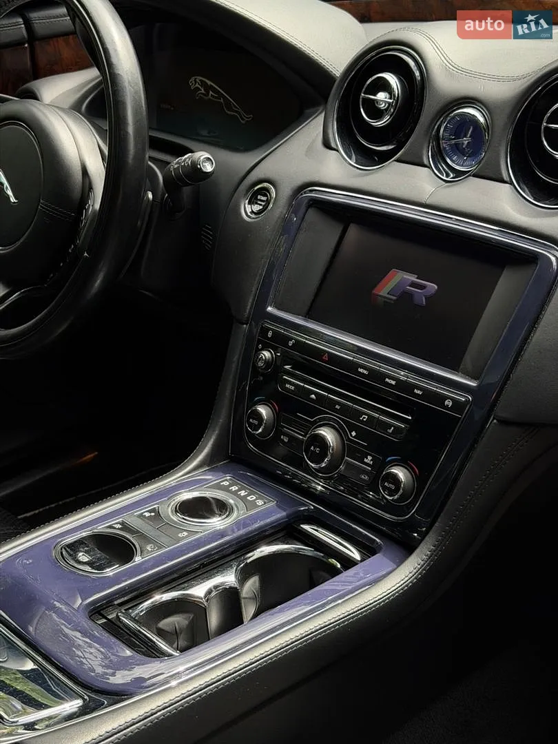2012 Jaguar XJ - мініатюра 45