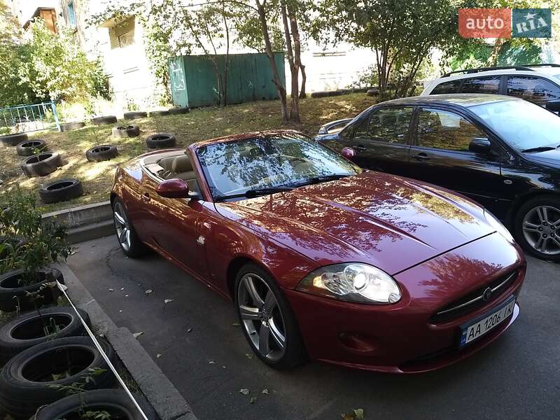 Кабриолет Jaguar XK 2008 в Киеве