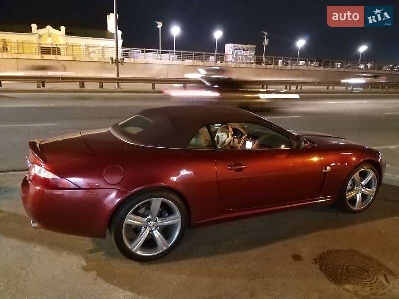 Кабриолет Jaguar XK 2008 в Киеве