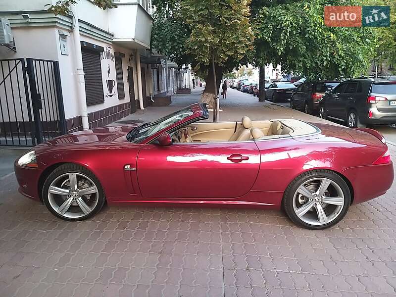 Кабриолет Jaguar XK 2008 в Киеве