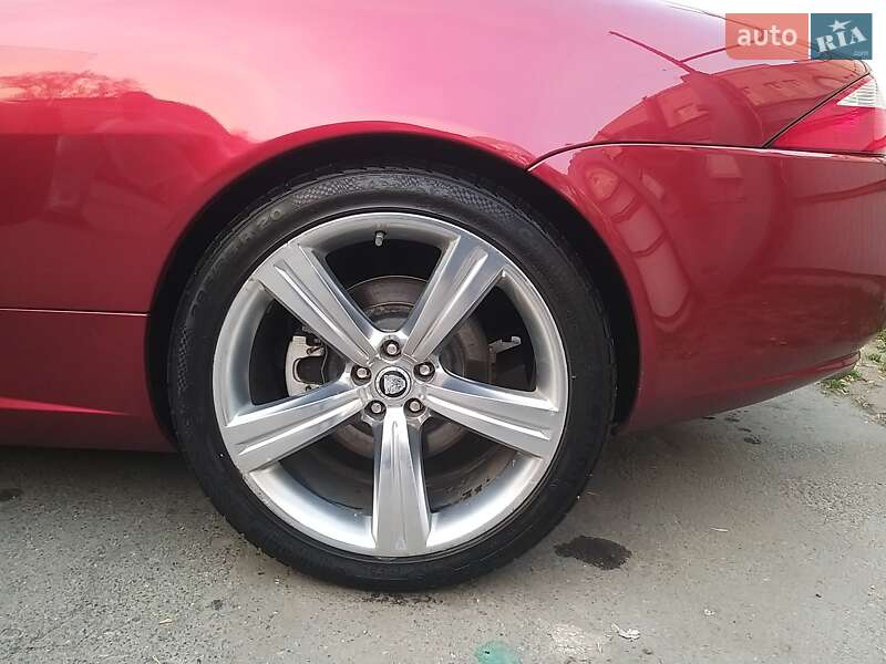 Кабриолет Jaguar XK 2008 в Киеве