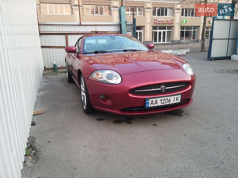 Кабриолет Jaguar XK 2008 в Киеве