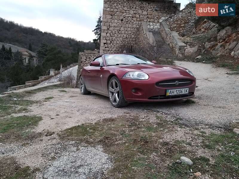 Кабриолет Jaguar XK 2008 в Киеве