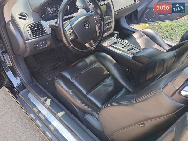 Купе Jaguar XK 2007 в Киеве
