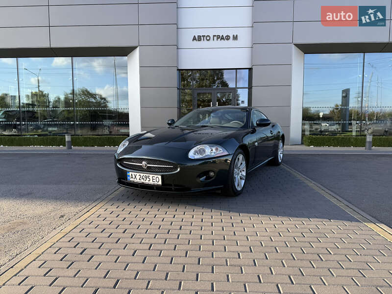 Купе Jaguar XK 2007 в 
