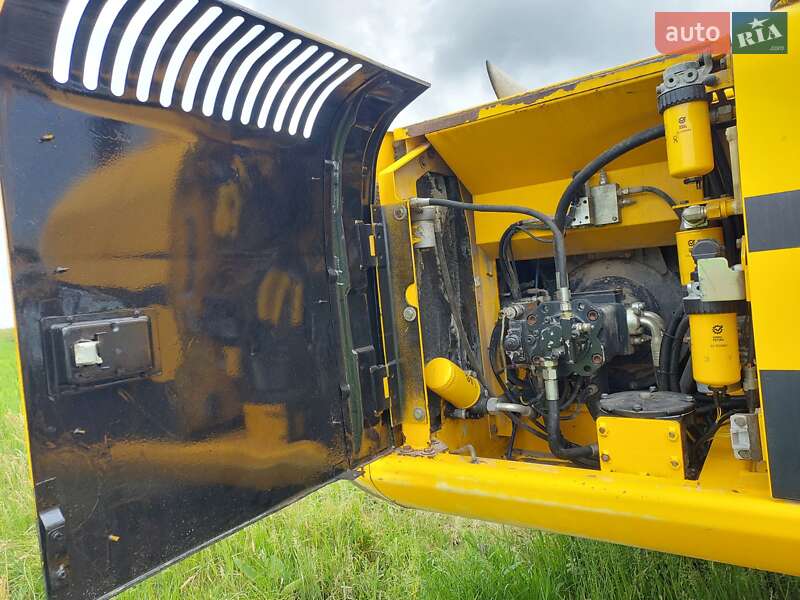 Гусеничный экскаватор JCB 160 2012 в Львове