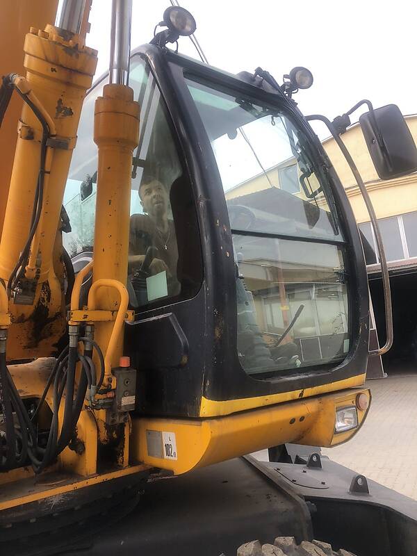 Екскаватор навантажувач JCB 175 2006 в Калуші