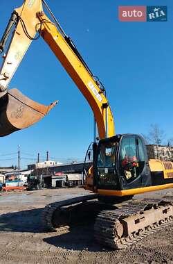 Экскаватор погрузчик JCB 220 2011 в Тернополе
