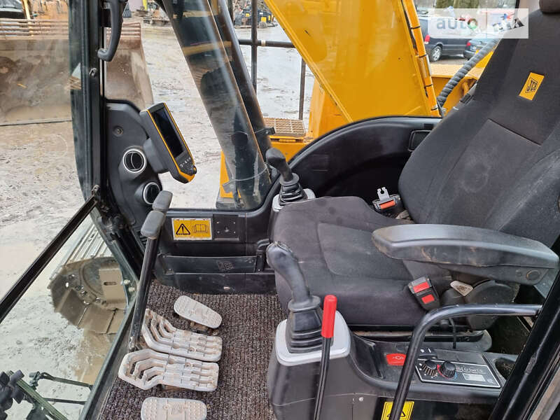 Гусеничный экскаватор JCB 220 2018 в Одессе