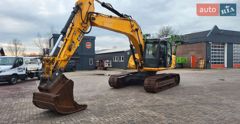 Экскаватор JCB 220 2013 в 
