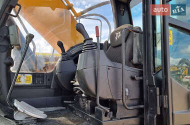 Гусеничный экскаватор JCB 220 2006 в 