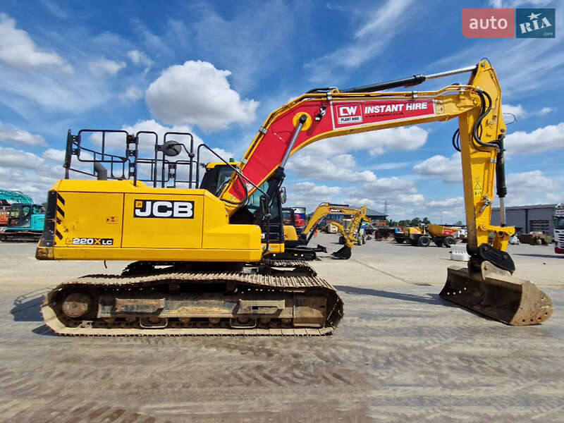 JCB 220 2020