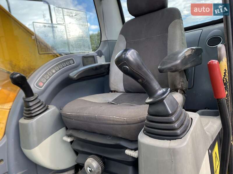 Гусеничный экскаватор JCB 220 2006 в Теофиполе фото 52 Гусеничный экскаватор JCB 220 2006 в Теофиполе