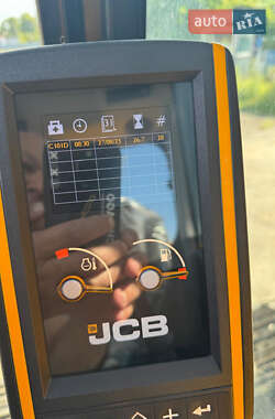 Екскаватор навантажувач JCB 220 2021 в 