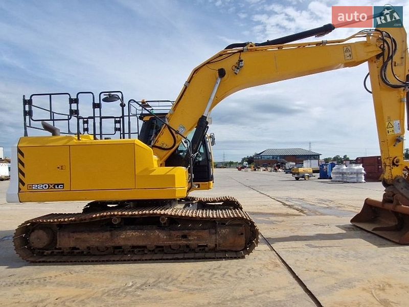 Гусеничний екскаватор JCB 220 2021 в Рівному
