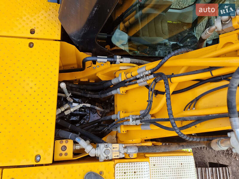 Гусеничний екскаватор JCB 220LC Xtra 2019 в Одесі