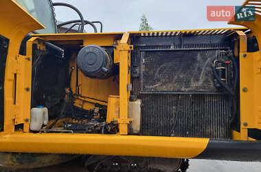 Гусеничный экскаватор JCB 220LC Xtra 2010 в 
