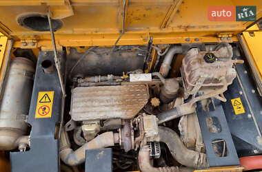 Гусеничный экскаватор JCB 220LC Xtra 2019 в 