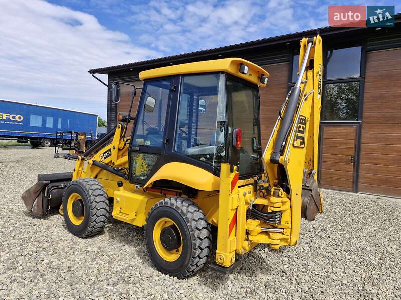 Экскаватор погрузчик JCB 2CX 2008 в Черновцах