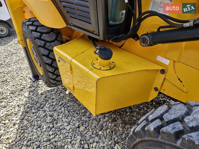 Экскаватор погрузчик JCB 2CX 2008 в Черновцах