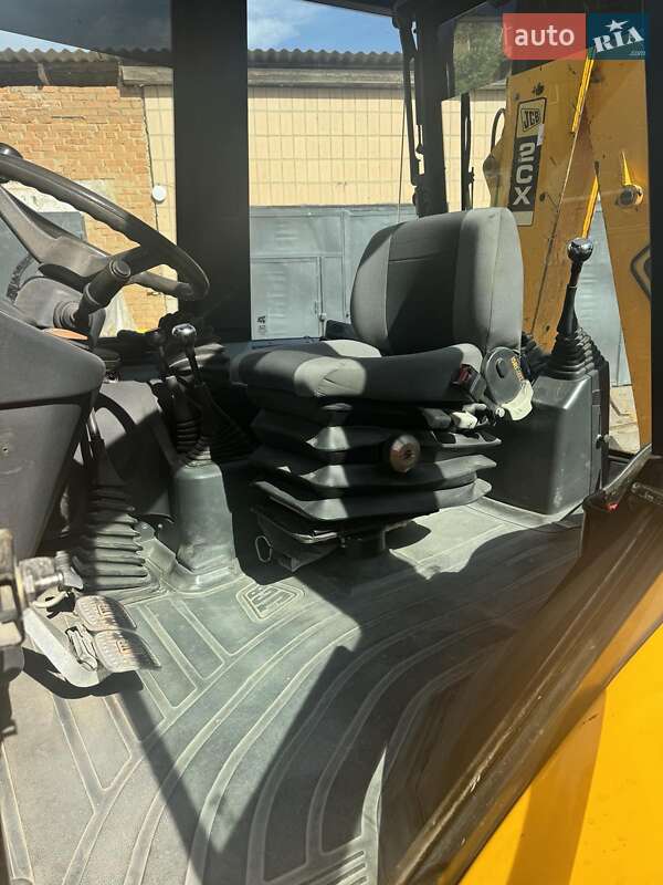 Экскаватор погрузчик JCB 2CX 2007 в Кропивницком