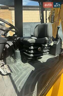 Екскаватор навантажувач JCB 2CX 2007 в 