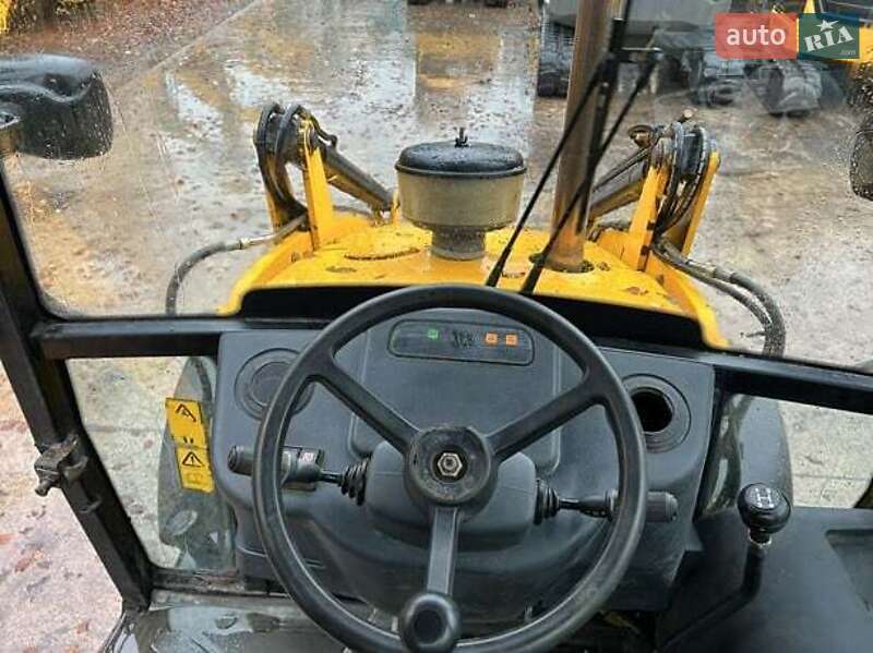 Экскаватор погрузчик JCB 2CX 2013 в Киеве