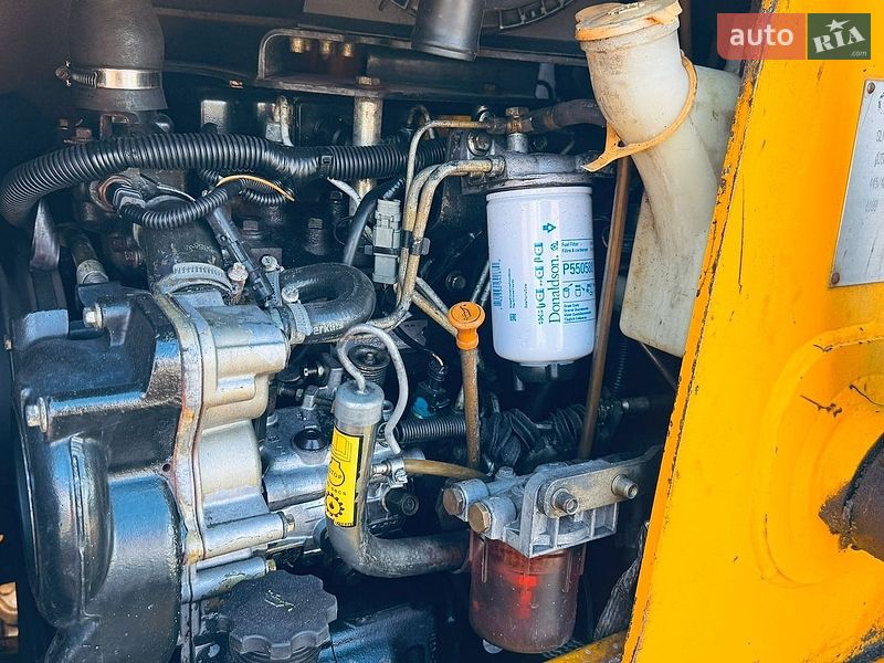 Экскаватор погрузчик JCB 2CX 2004 в Луцке