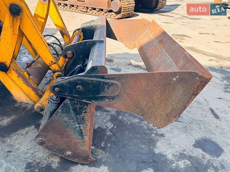 Экскаватор погрузчик JCB 2CX 2004 в Луцке