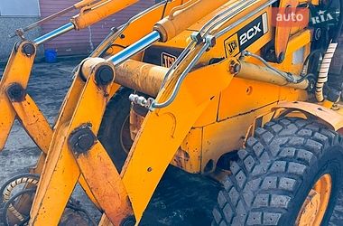 Экскаватор погрузчик JCB 2CX 2004 в Луцке