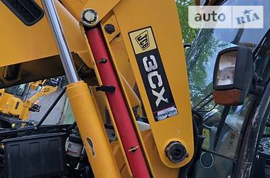 Колесный экскаватор JCB 3CX 2006 в Калуше