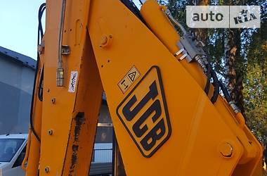 Екскаватор навантажувач JCB 3CX 2004 в Теребовлі