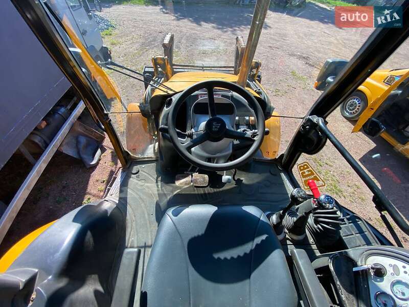 Экскаватор погрузчик JCB 3CX 2002 в Львове