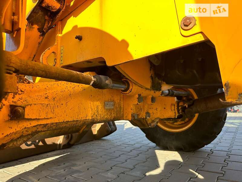 Екскаватор навантажувач JCB 3CX 2000 в Горохові