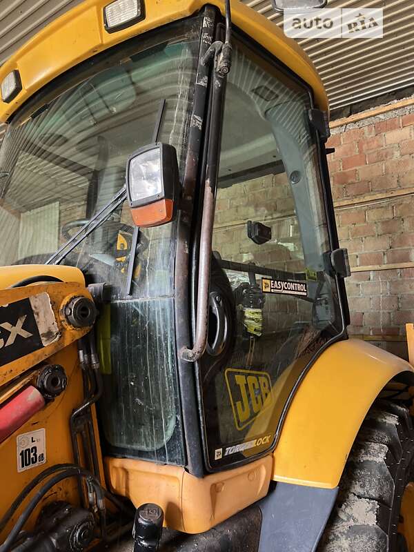 Экскаватор погрузчик JCB 3CX 2008 в Черновцах