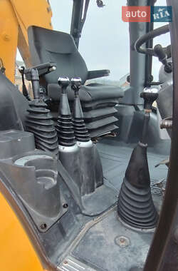 Экскаватор погрузчик JCB 3CX 2007 в 